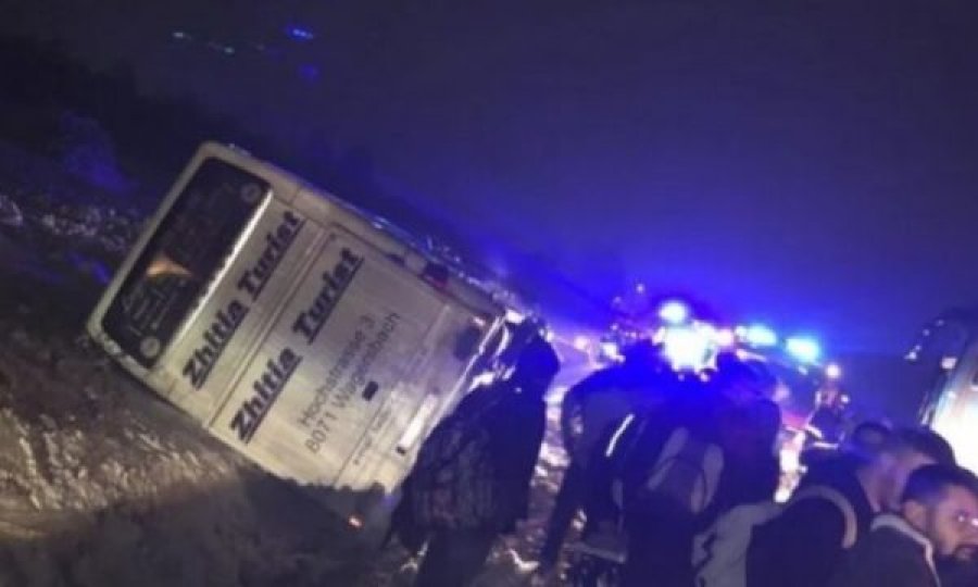 Të dhënat e fundit për aksidentin në Serbi: 16 mërgimtarë u lënduan, morën trajtim mjekësor dhe vazhduan rrugën