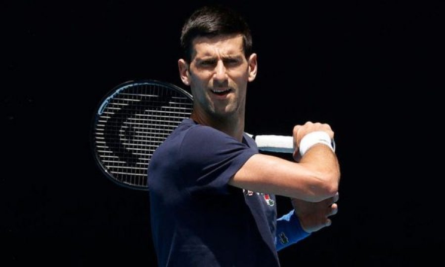 Djokovic e pranon se ka shkelur masën e izolimit gjatë infektimit me COVID-19