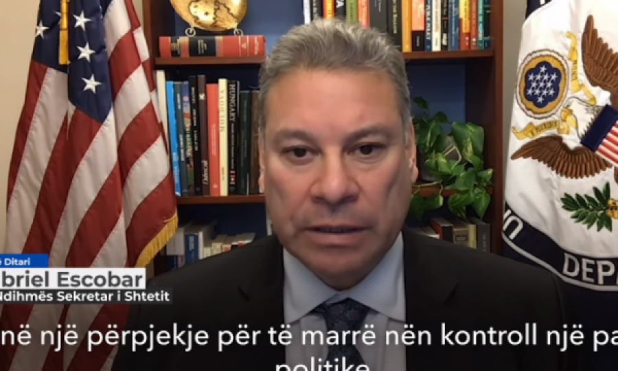 Zyrtari i lartë amerikan Gabriel Escobar reagon për protestën e Berishës