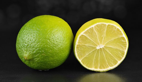 Limeta ka më pak vitaminë C se limoni, por mund të përdoret për dhimbje koke pulsuese