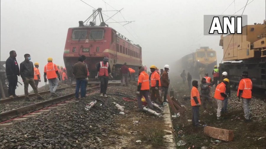 Treni del nga shinat, nëntë të vdekur