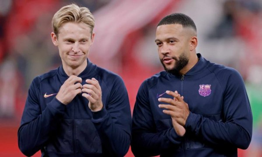 Xavi preferon De Jongun para Depay