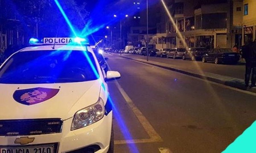 “Fast and Furious” / Makina aksidentohet gjatë ndjekjes policore, personat brenda mjetit arratisen