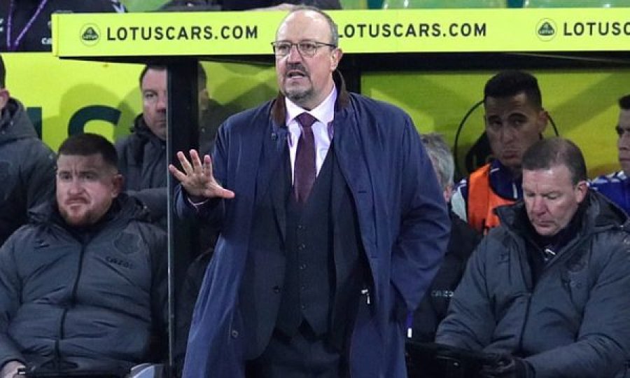 Benitez pritet të shkarkohet nga pozita e trajnerit