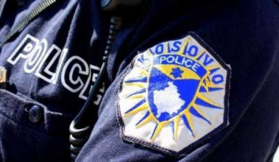 Kërcënuan policët me kallashnikov, dy burra nga Podujeva në kërkim