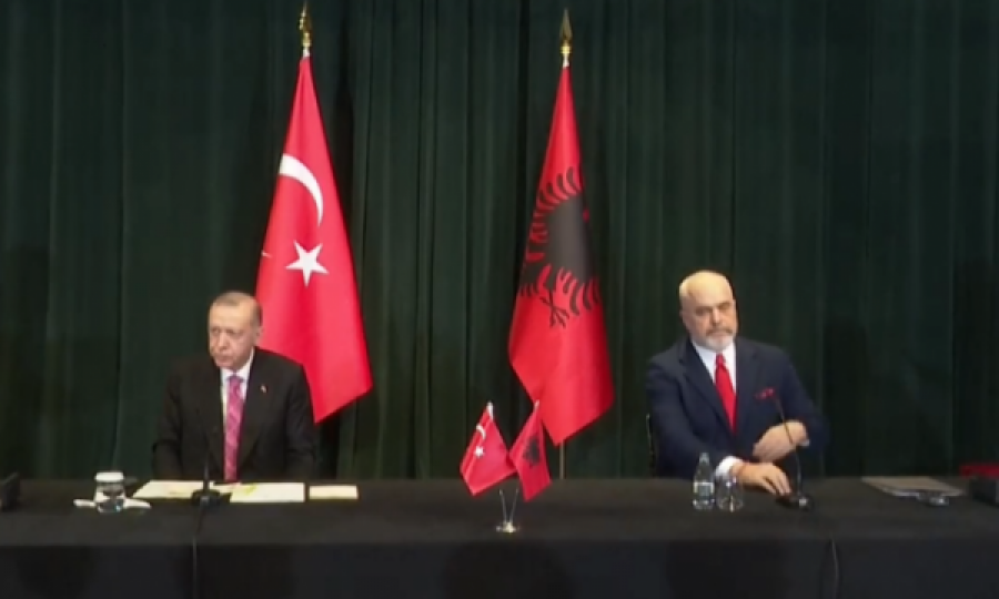 Mediat greke shkruajnë për vizitën e Erdogan në Shqipëri