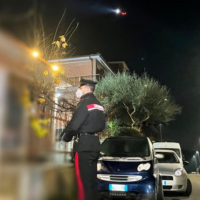 Kapot e bandave shqiptare në Holandë tentojnë ta vrasin njëri-tjetrin
