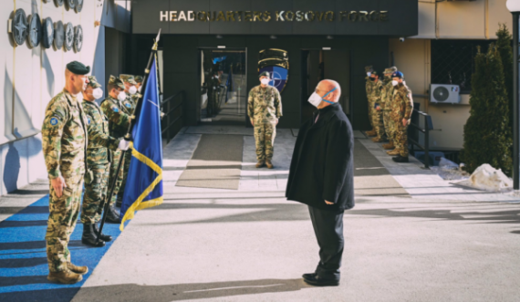 Situata e sigurisë në Kosovë, ambasadori amerikan takon gjeneralin e KFOR-it