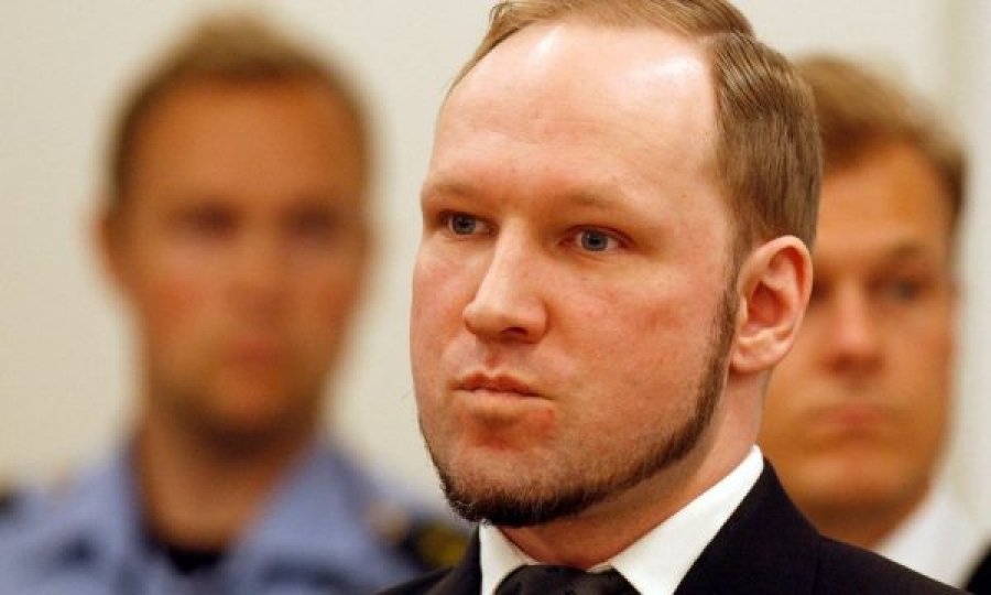 Autori i masakrës në Norvegji kërkon të lirohet: Kam ndryshuar