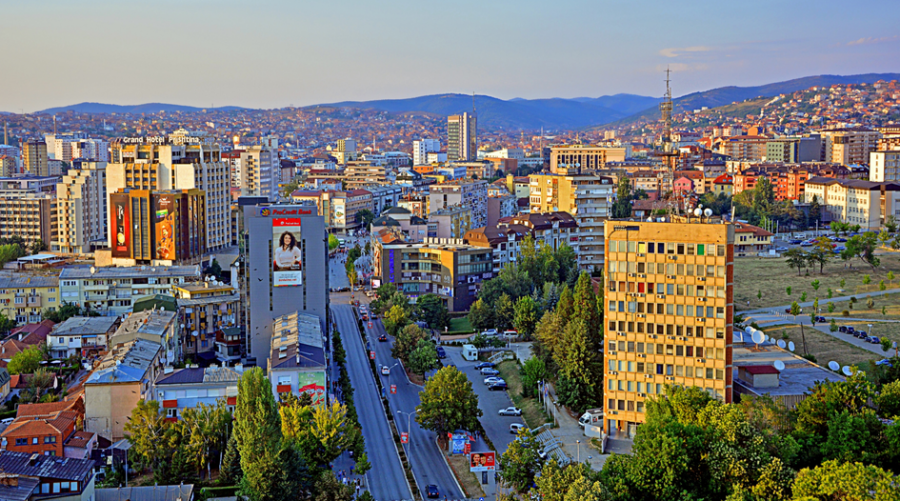 Afër 900 raste të reja me Covid-19 vetëm në Prishtinë