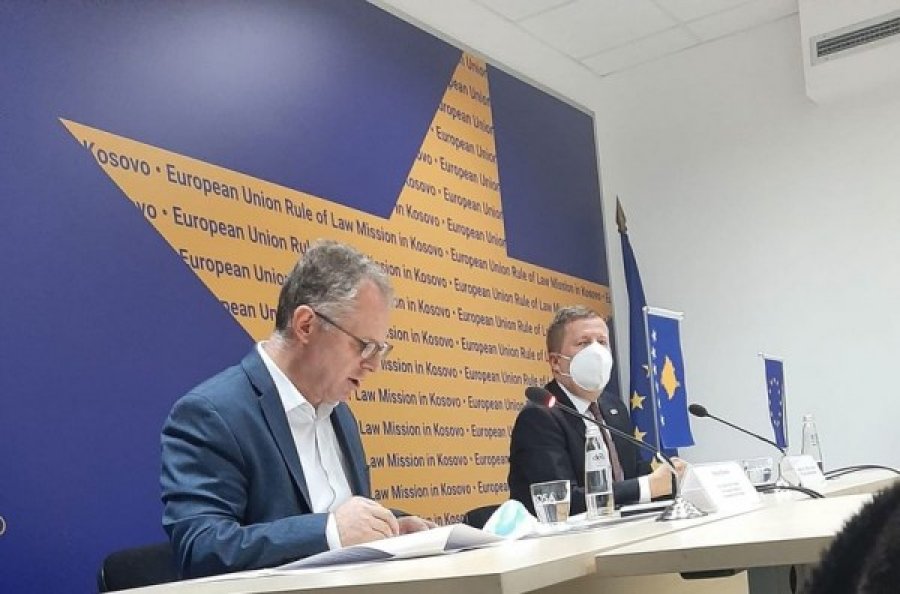 Bislimi takon ambasadorët e BE-së të akredituar në Kosovë, kërkon heqjen e vizave