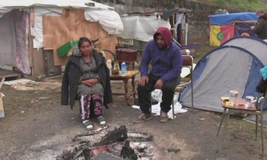 Jetojnë në -1 gradë Celcius, përmbytjet në Francë prekin edhe barakat e azilkërkuesve shqiptarë