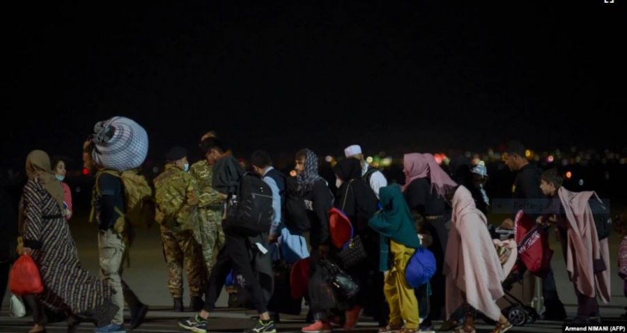 WSJ: Disa afganëve të strehuar në Kosovë mund t’iu ndalohet hyrja në SHBA