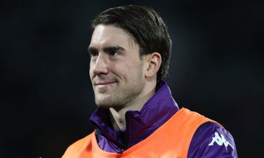 Fiorentina do ta pranojë ofertën 68 milionë funte të Arsenalit për Vlahovic