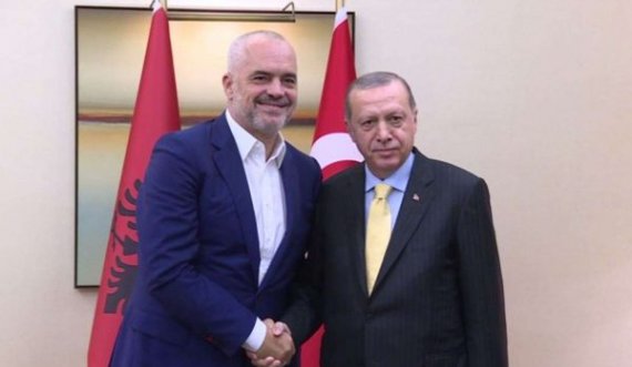 Media greke: Rama mund të ketë marrëdhënie të mira me Erdoganin, por të mos harrojë se Greqia mbron hapësirën ajrore të Shqipërisë