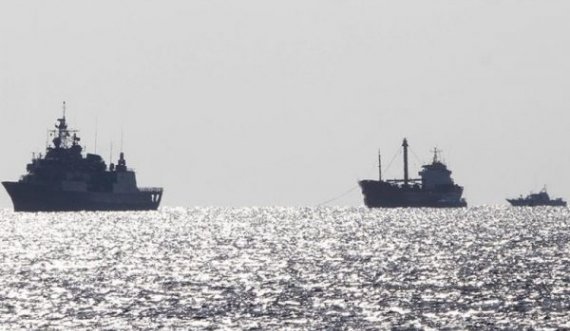 SHBA-ja ndalon një anije nga Irani që transportonte materiale për eksplozivë
