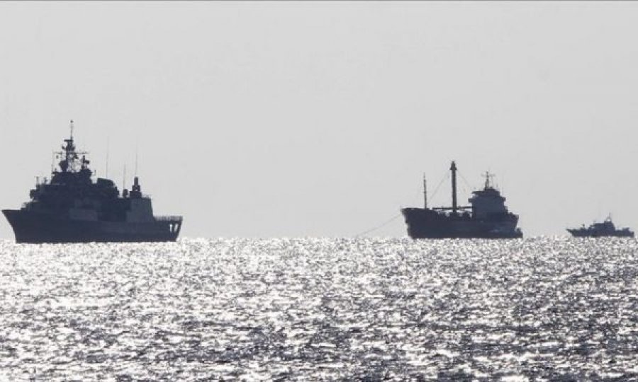 SHBA-ja ndalon një anije nga Irani që transportonte materiale për eksplozivë