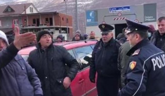 Masat e reja nga Kosova, qytetarët bllokojnë rrugën në Morinë