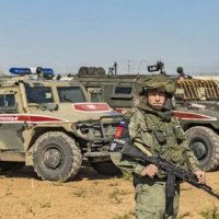 Rusia mban stërvitje ushtarake në Krime