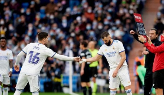 Real Madridi i kthen përgjigje Arsenalit për sulmuesin serb