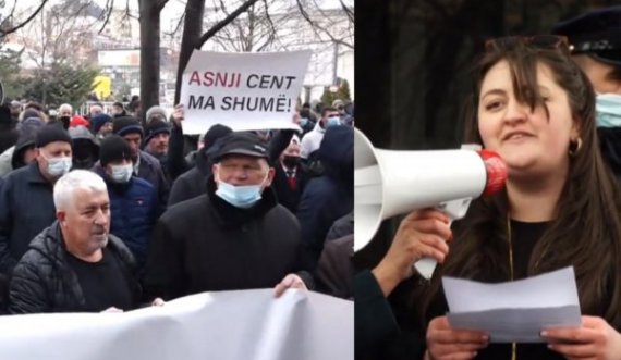 “Ose neve, ose KEDS-in”, protestuesit i bëjnë thirrje Kurtit: Nuk do të ndalemi