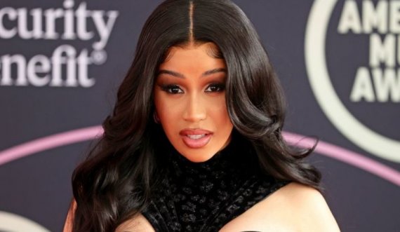 Cardi B i merr shumën marramendëse të parave blogeres