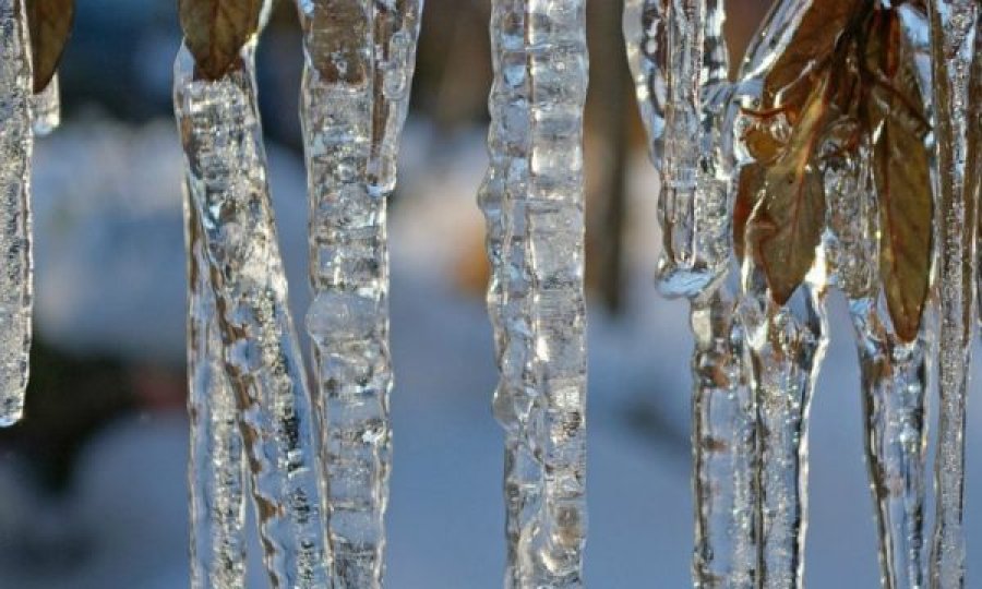 Mot i ftohtë edhe sot, temperaturat deri në -10 gradë