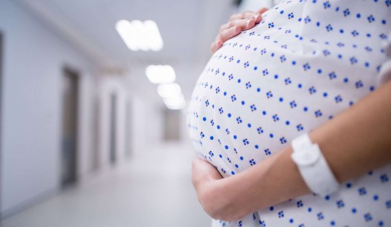 Dhjetë gra shtatzëna me Covid-19 duke u trajtuar në Gjinekologji