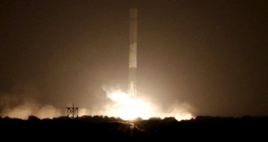 Raketa e Elon Musk është rrugës për t’u përplasur në Hënë