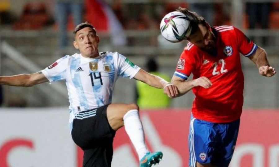 Argjentina fiton dhe ia vështirëson punët Kilit për kualifikim në Kupën e Botës