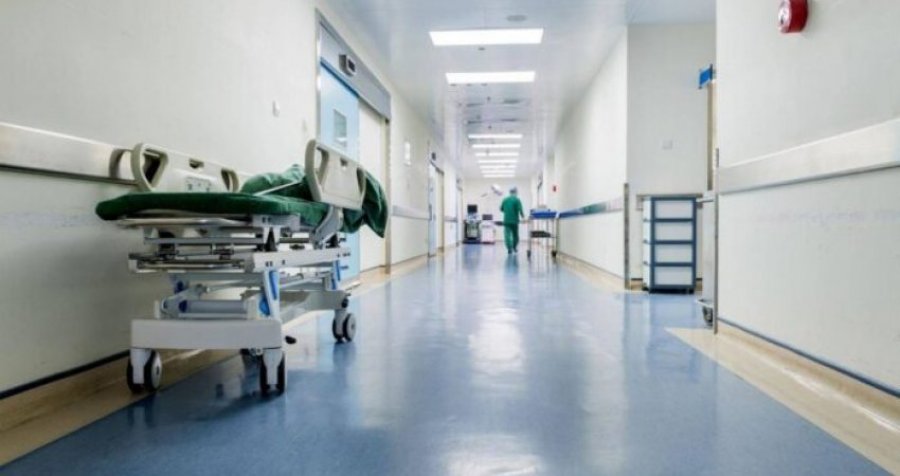 Njerëzit që krejt papritur u zgjuan në një spital tregojnë çfarë u ndodhi