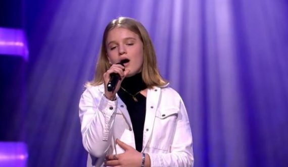 Kosovarja e mahnit jurinë e “The Voice of Finland”, ngrehen në këmbë dhe e duartrokasin