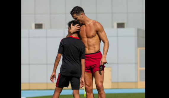 Ronaldo në stërvitje me djalin e tij