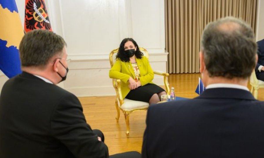 Presidentja pas takimit me Lajçakun e Escobarin: Dialog për njohje reciproke, palët të trajtohen barabartë