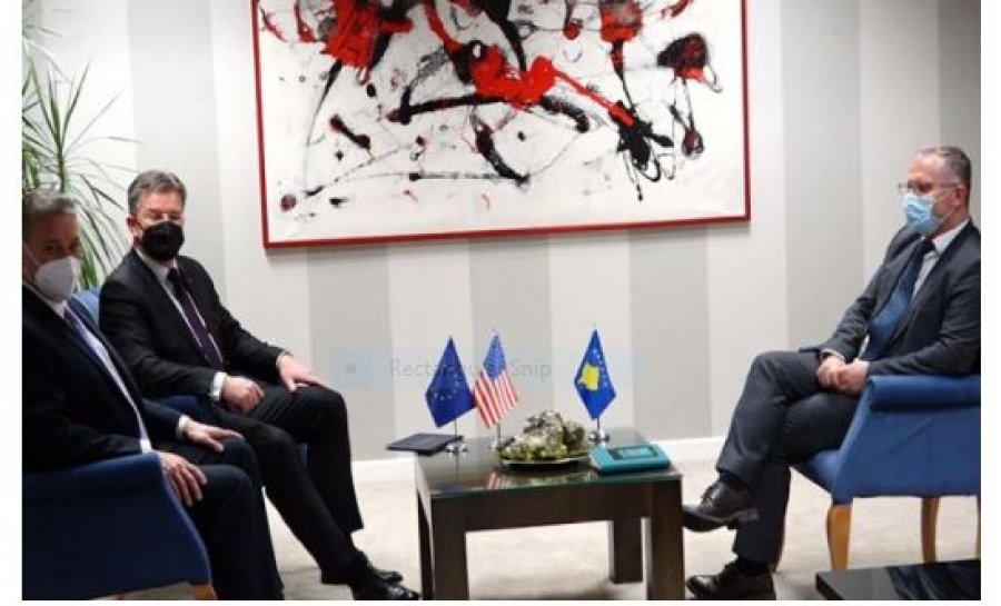 Escobar dhe Lajçak takohen me zëvendëskryeministrin Bislimi