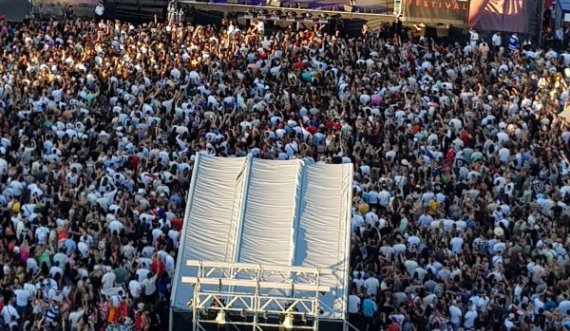 “Alba Festival”, mbi 12 mijë veta në Cyrih, publikun e përshëndet edhe presidentja Osmani