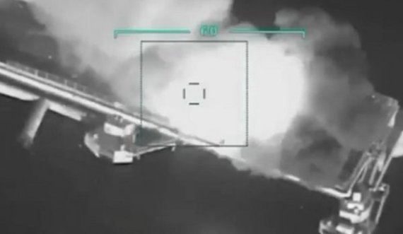 Ukraina publikon pamje të sulmeve: Pastrimi i ishullit të gjarpërinjve nga mbeturinat ruse