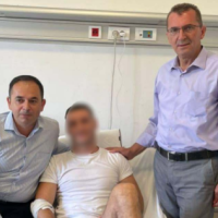 Sindikata viziton policët e plagosur në përplasjen me Lushtakët
