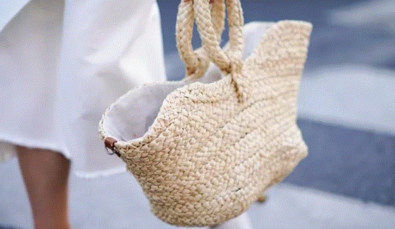 Kjo çantë plazhi ideale dhe për daljet tuaja