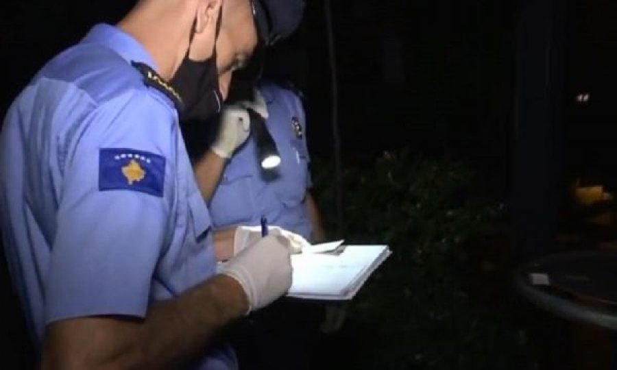 Policët e Kosovës më shumë po i ndalojnë femrat për t’ua marrë numrat e telefonit, sesa për t’i dënuar