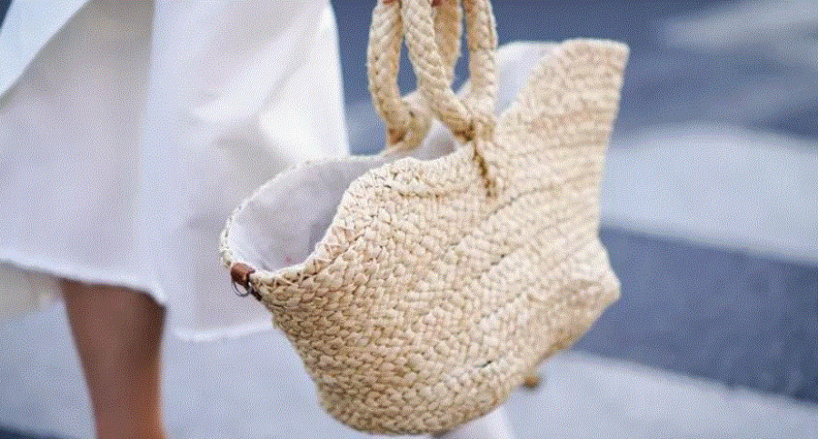 Kjo çantë plazhi ideale dhe për daljet tuaja