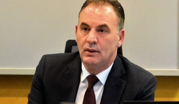 Fatmir Limaj reagon ashpër ndaj statusit të Hekuran Muratit