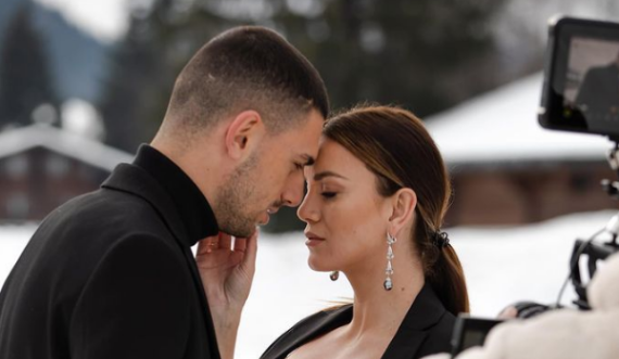 Modelja e famshme shqiptare martohet me futbollistin e njohur turk