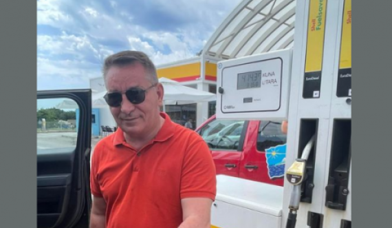 Pal Lekaj ndalon në një pompë në Kroaci, thotë se nafta po shitet më lirë se në Kosovë
