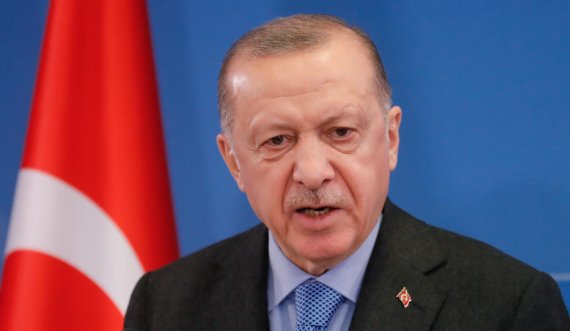 Erdoganit s’i këndohet e mira në sondazhe, ky grup votuesish pritet t’ia lëkundin karrigen