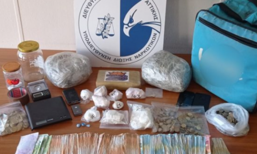 Në vend të picave, shpërndante drogë, kapet në flagrancë 38-vjeçari shqiptar