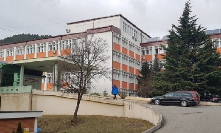 Erdhën nga Norvegjia për pushime në Kosovë, vajza dërgohet pa shenja jete në spitalin e Pejës