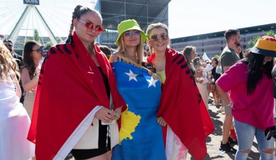 Komente antishqiptare në “20 Minuten” për Alba festivalin, gazeta kërkon falje