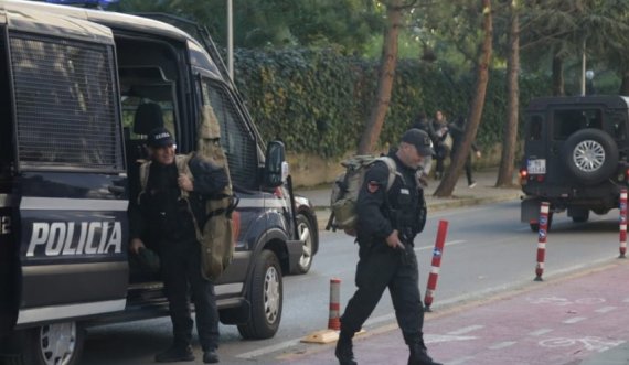 Në panik nga protestuesit/ Rama blindon Kryeministrinë me 1200 policë