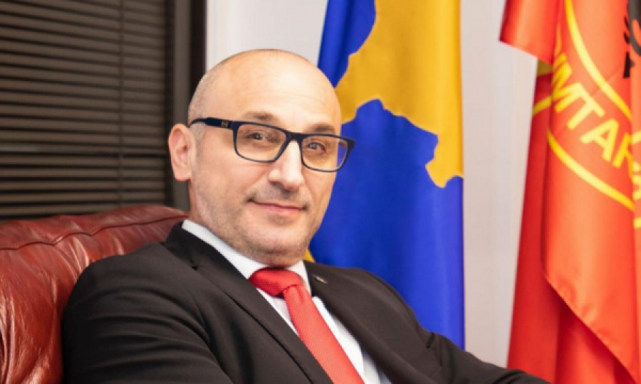 Shkarkohet Konsulli në New York